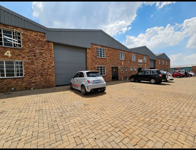 280M² FACTORY FOR SALE IN ANDERBOLT